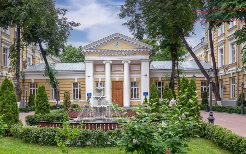 Sechenov Moskova Devlet Tıp Üniversitesi binası